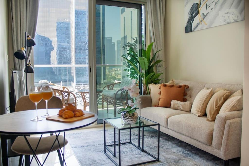 Vera Residences By Damac I 1Br Luxury Aparthotel Dubaj Zewnętrze zdjęcie