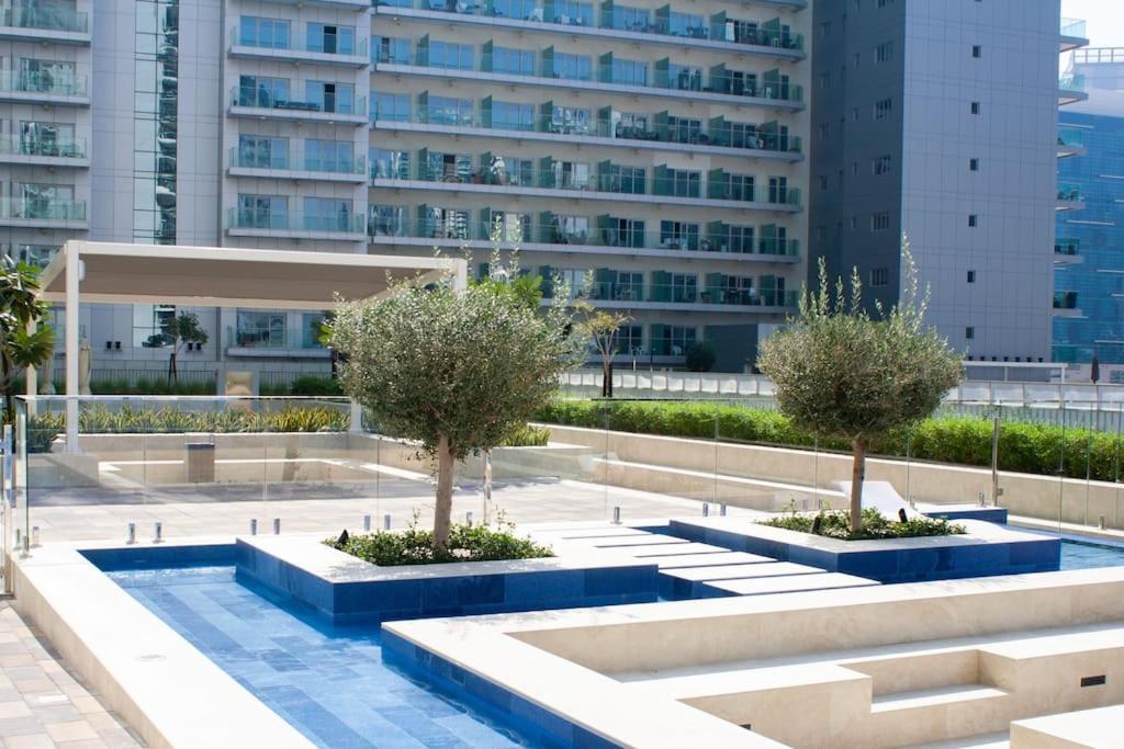 Vera Residences By Damac I 1Br Luxury Aparthotel Dubaj Zewnętrze zdjęcie